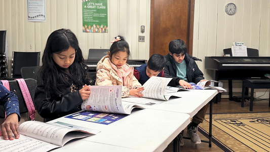 Microcourse: Teaching Beginning and Elementary Children in Groups (From A Pianist's Guide to Teaching in Groups)